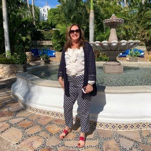 Meet your Posher, Paula